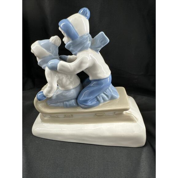 Sled Riding Paul Sebastian Figurine Porcelana De Cuernavaca VTG ‘92 Christmas - Picture 7 of 9